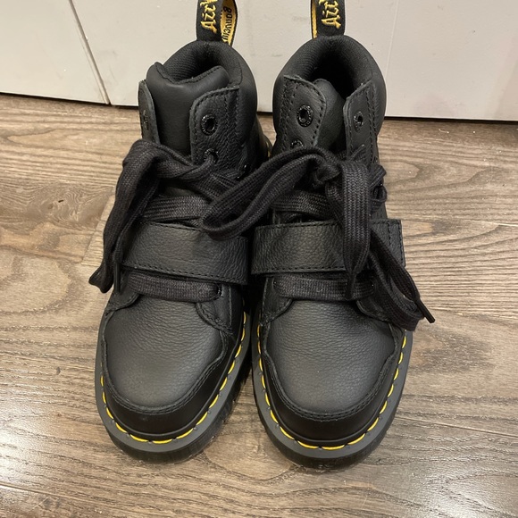 Dr. Marten Zuma II - Picture 3 of 4